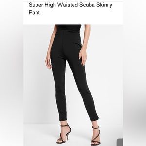 1 Brand New Express Super High Waisted Scuba Skinny Pants Size L
